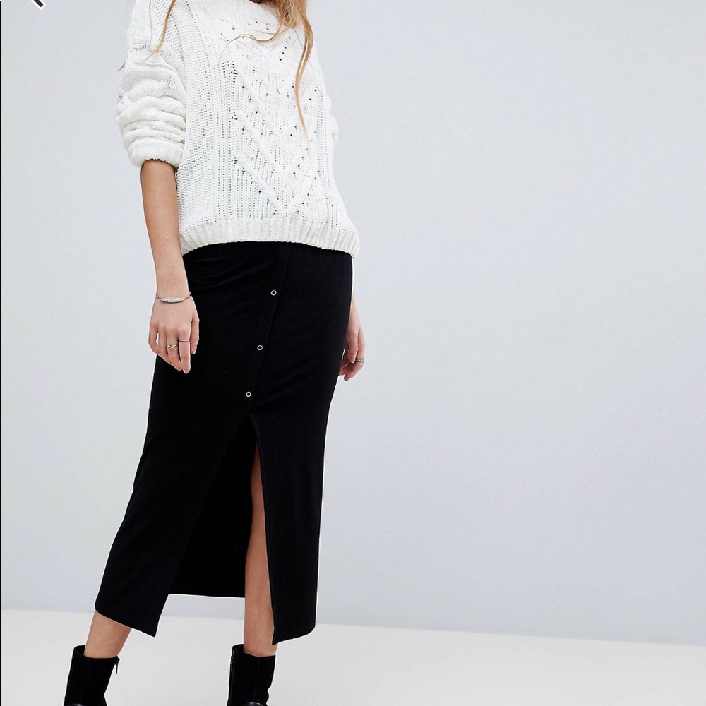 Rib Popper Midi Skirt